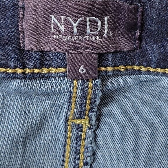 NYDJ Capri Jeans Size 6 30X18 Dark Wash Side Slit Mid Rise Denim Stretch - Picture 5 of 13